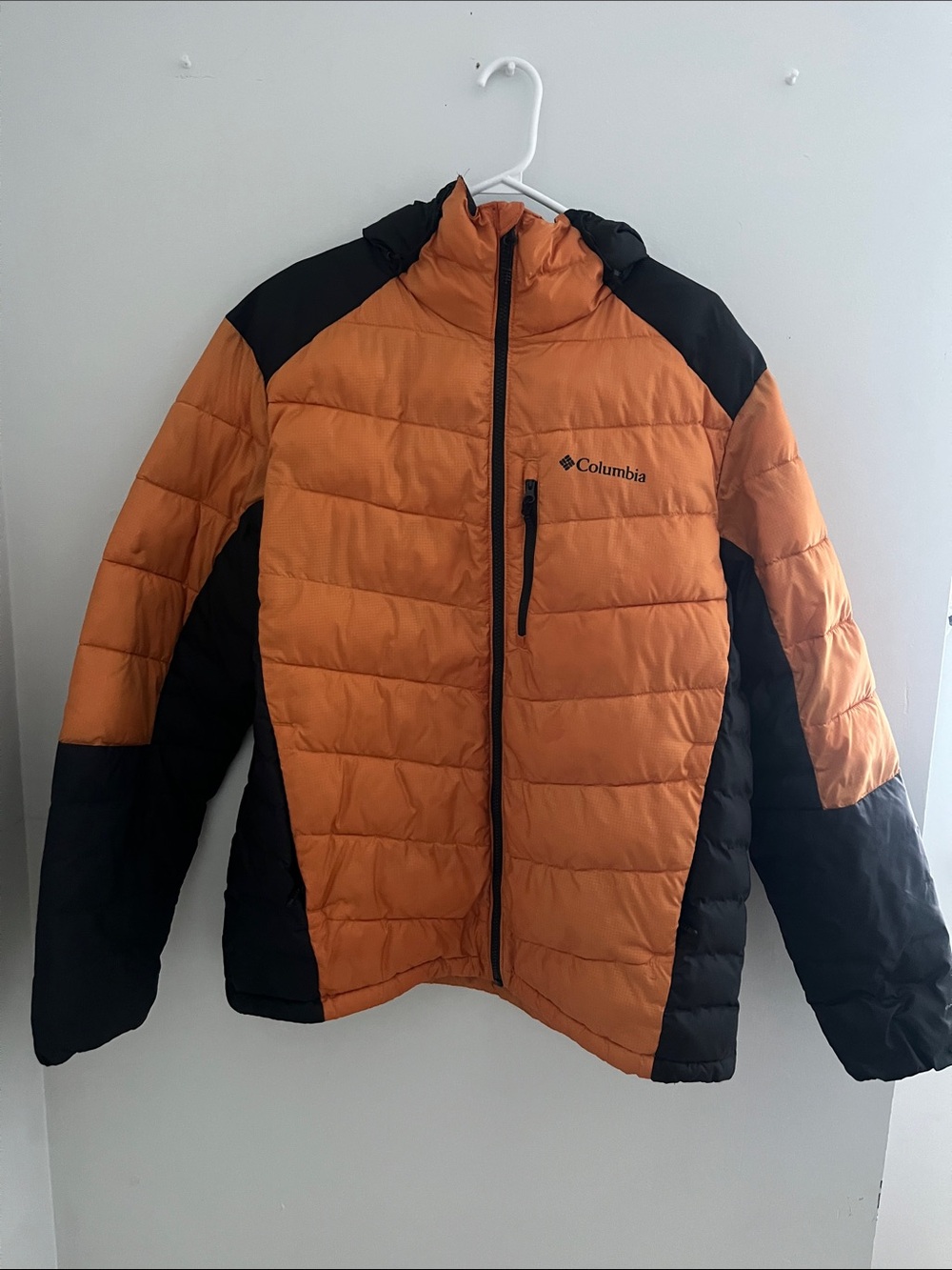 Columbia Mens Insulated Orange and Black Jacket